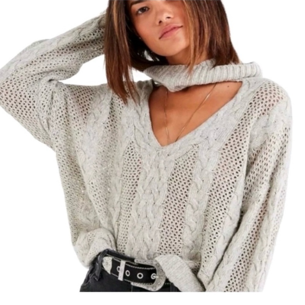 Women's Gray Cable Knit Sweater